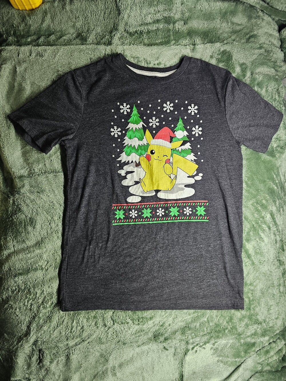 Pikachu Pokemon Holiday Graphic Tee - Youth Size XL 14/16 or Ladies Small - Picture 4 of 7